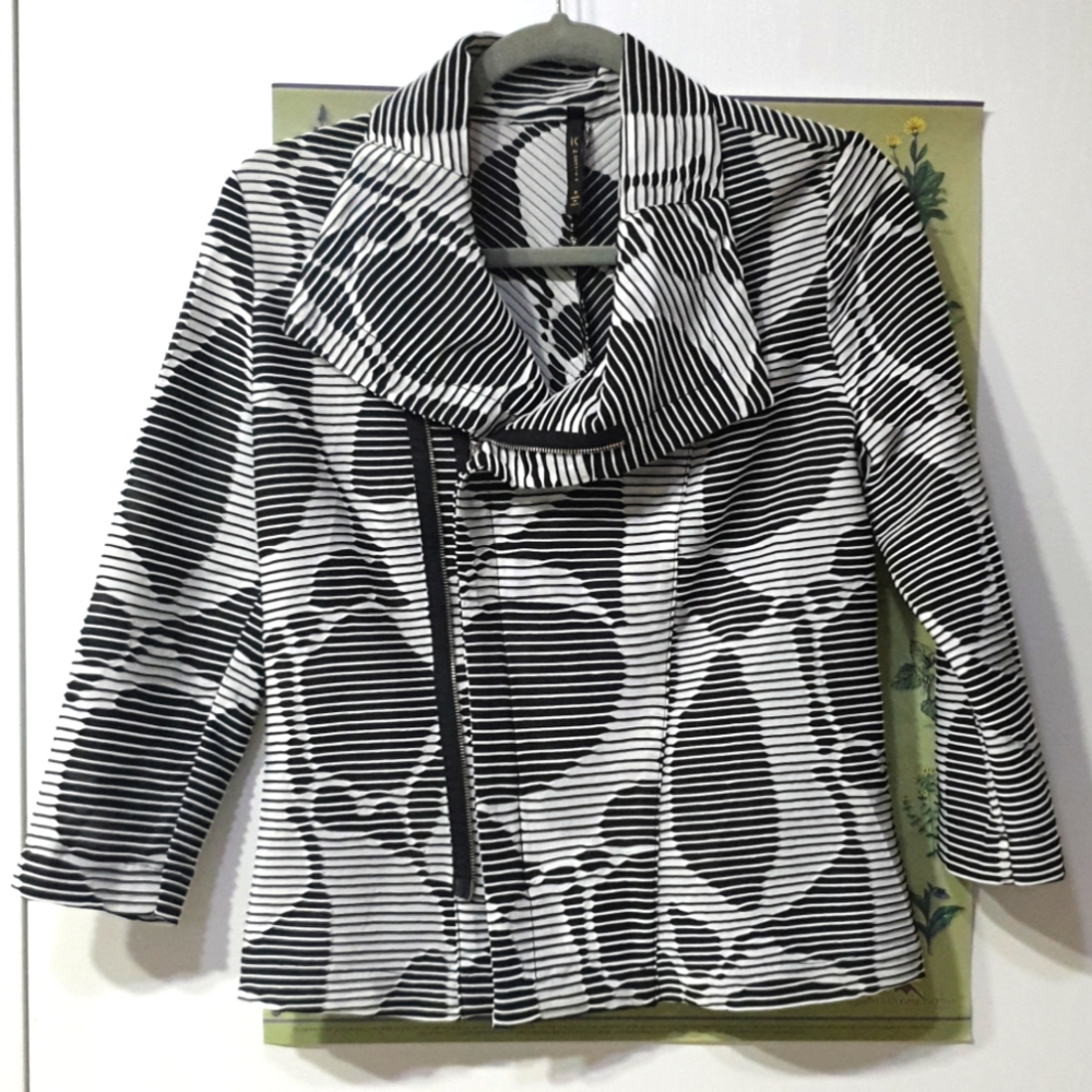IC by Connie K moto jacket sz S